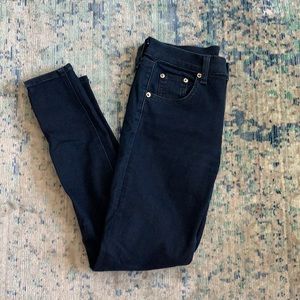 Rag and Bone Skinny Jeans. Size 27. Ankle Zipper.